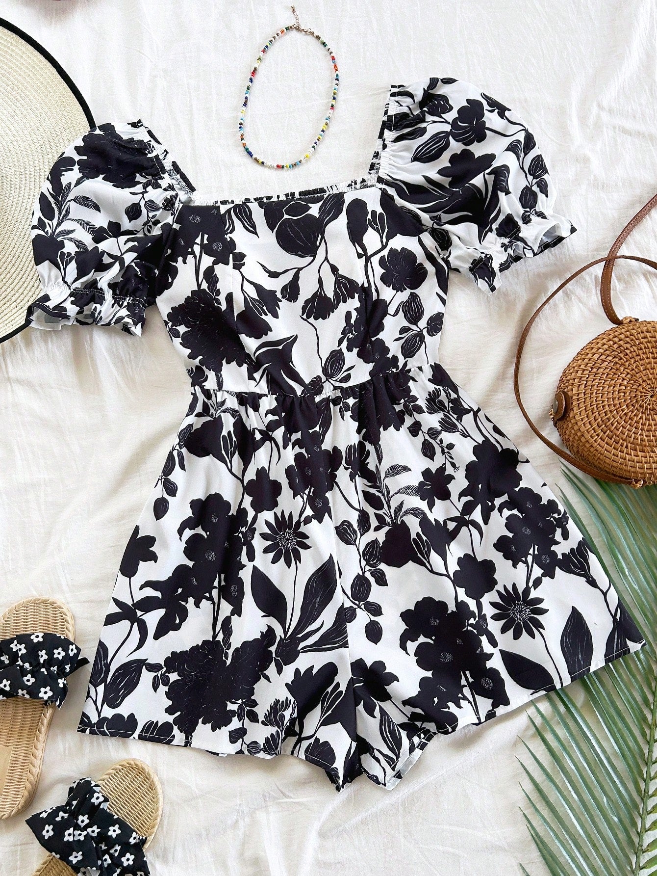 Soleia Women's Floral Print Puff Sleeve Square Neck Jumpsuit With Cinched Waist