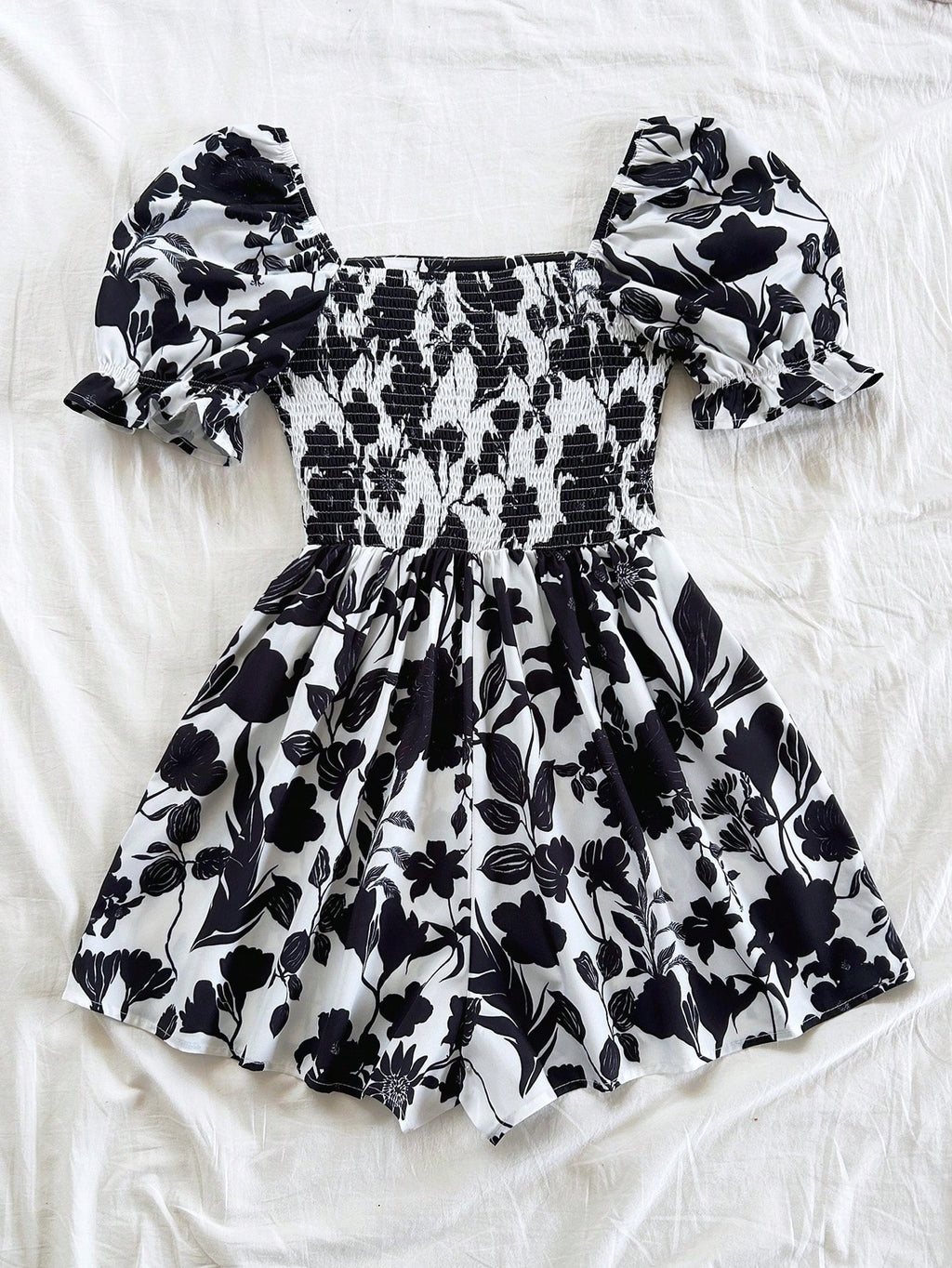 Soleia Women's Floral Print Puff Sleeve Square Neck Jumpsuit With Cinched Waist