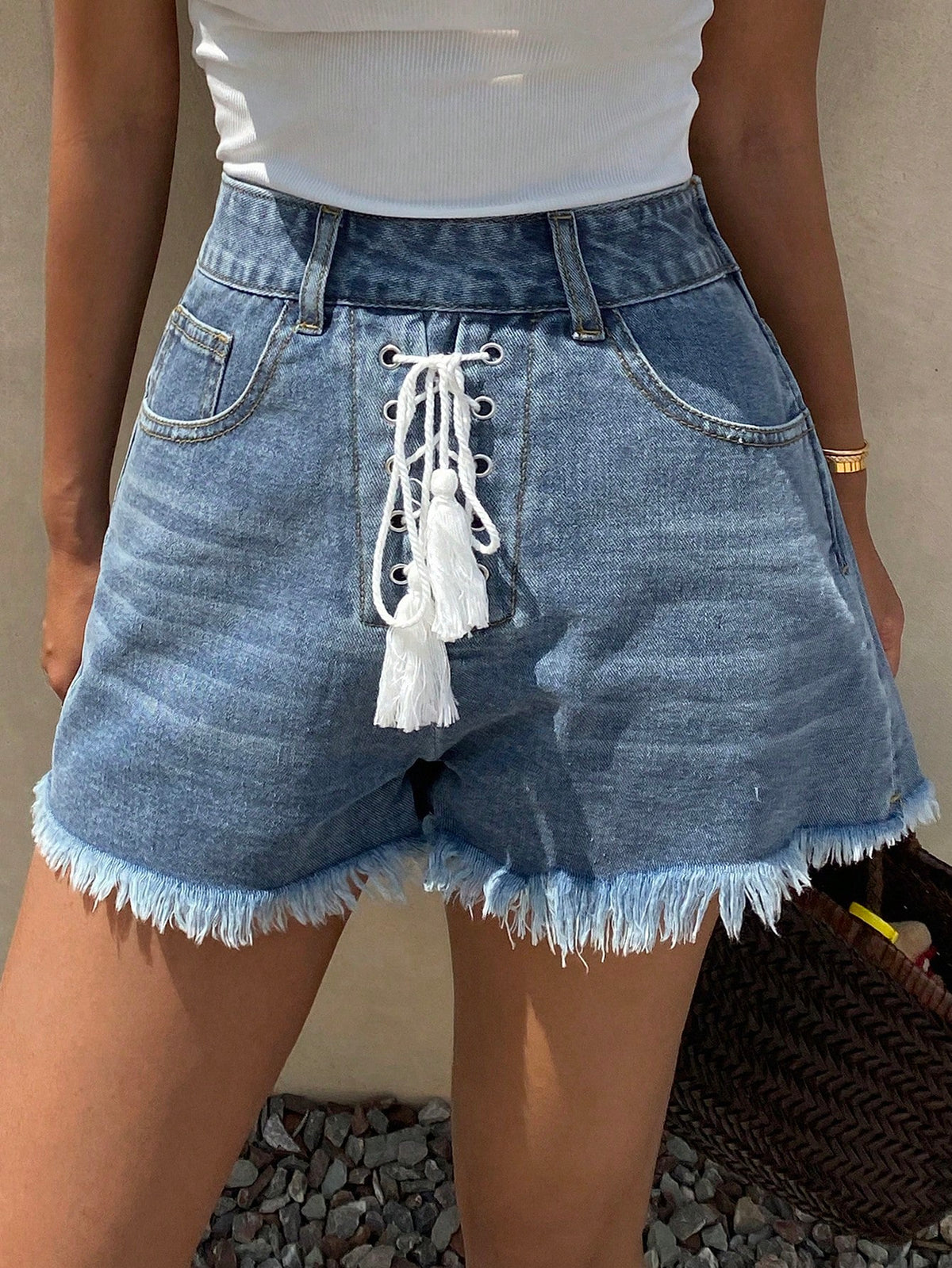 Livesso Women's Summer Light Denim Frayed Hem Tie Waist Shorts Denim Shorts Jorts