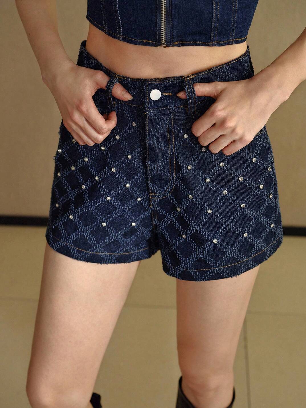 CASUAL TEXTURED JACQUARD DENIM LOOSE STRAIGHT LEG SHORTS