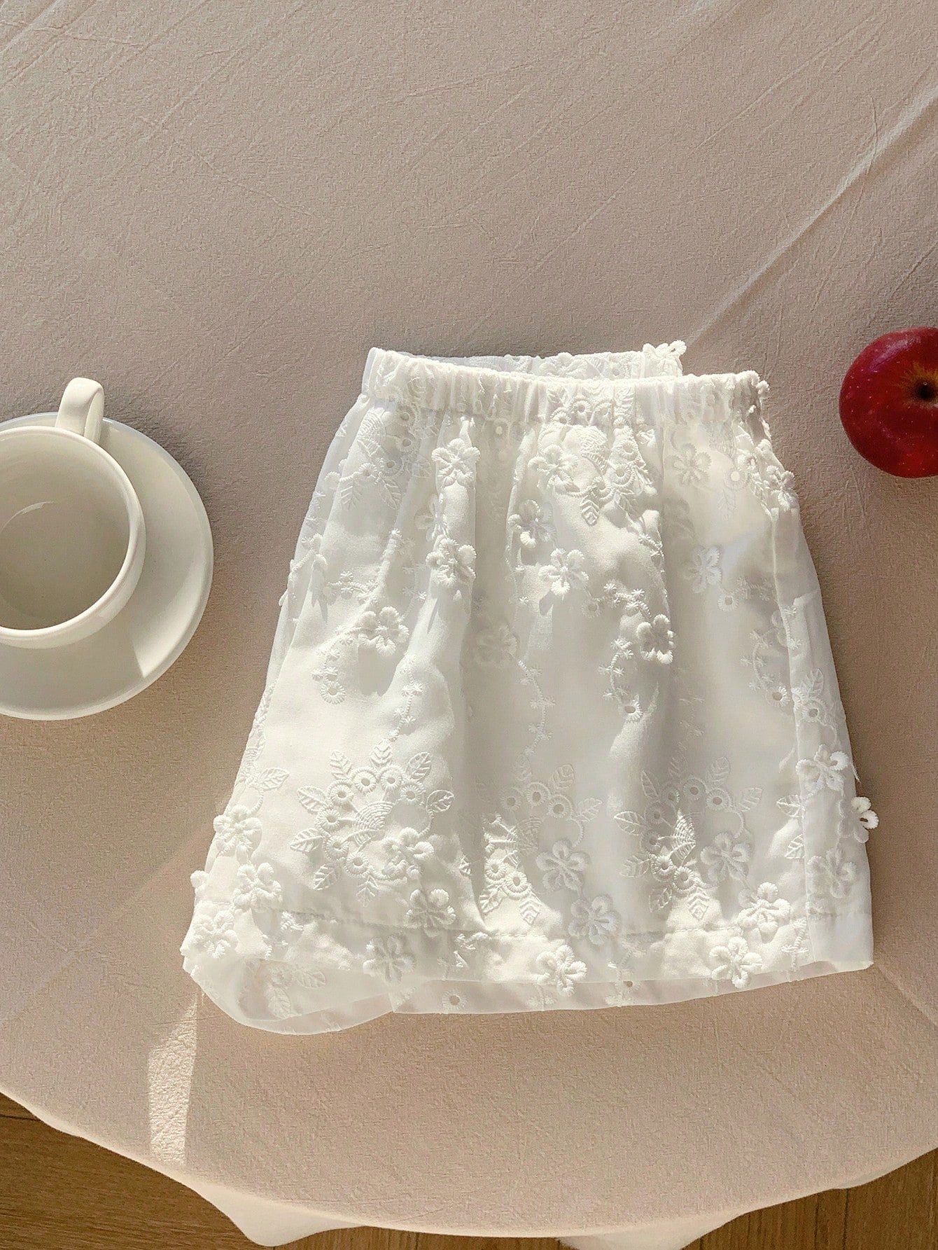 Comfortcana Women's Summer Casual Holiday Style White Woven Elastic Waist Embroidered Wide Leg Shorts