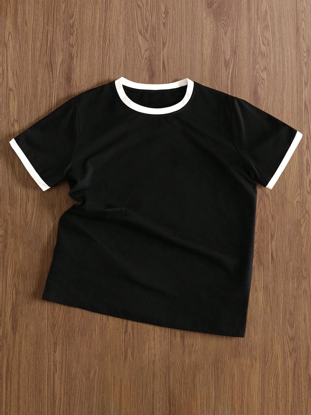 Contrast Trim Round Neck Short Sleeve Simple T-Shirt