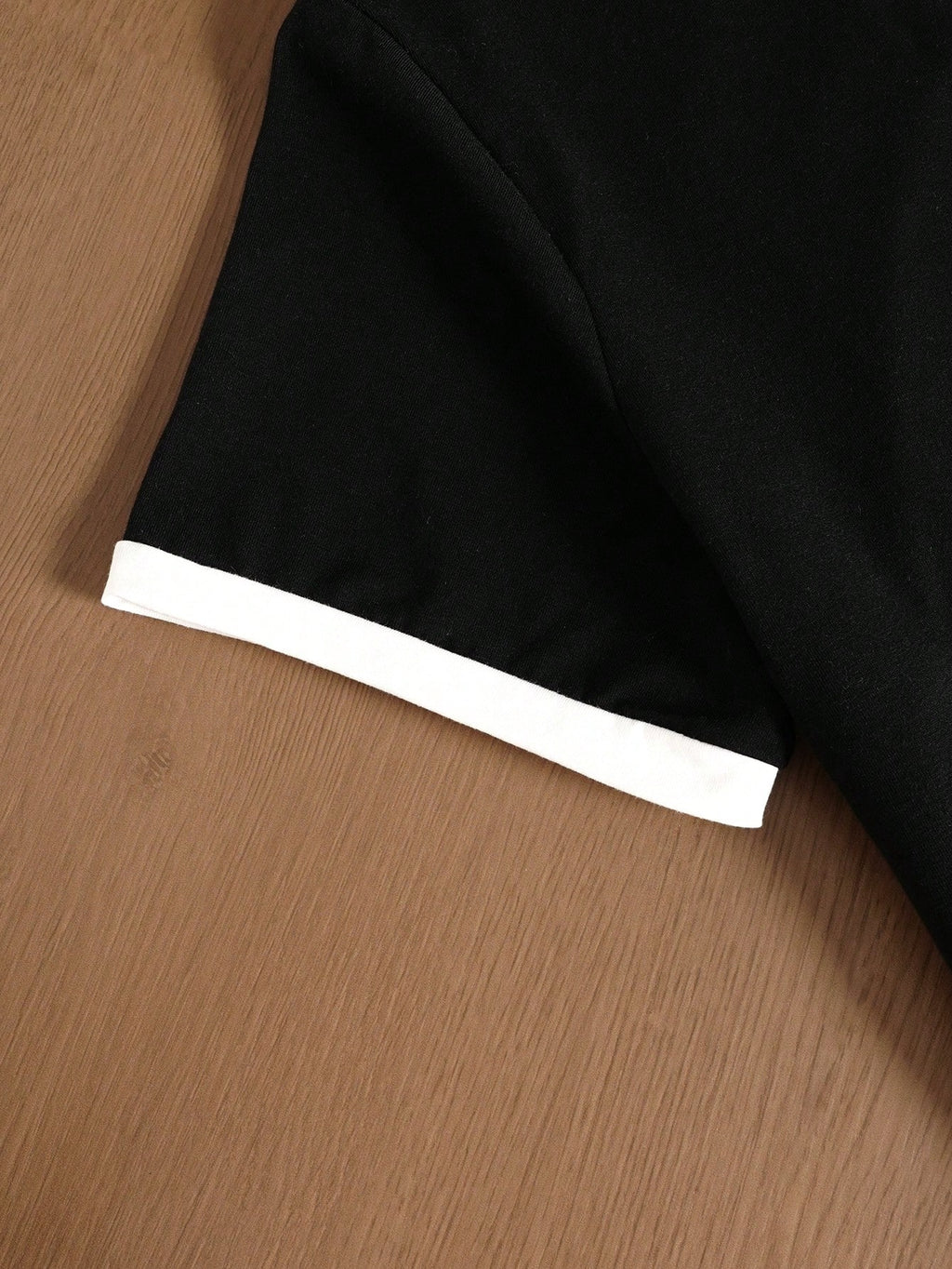 Contrast Trim Round Neck Short Sleeve Simple T-Shirt