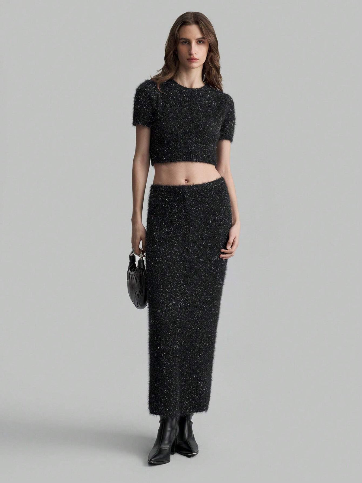 Ontre 2pcs Women's Fashionable Short Sleeve Cropped Knit Top And Mini Skirt Sweater Set - XS