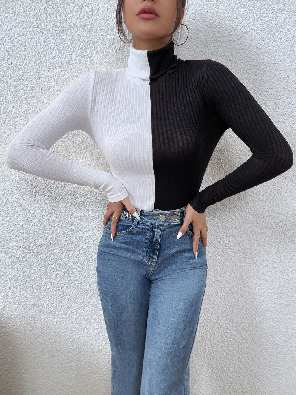 Two Tone Turtle Neck Tee - M
