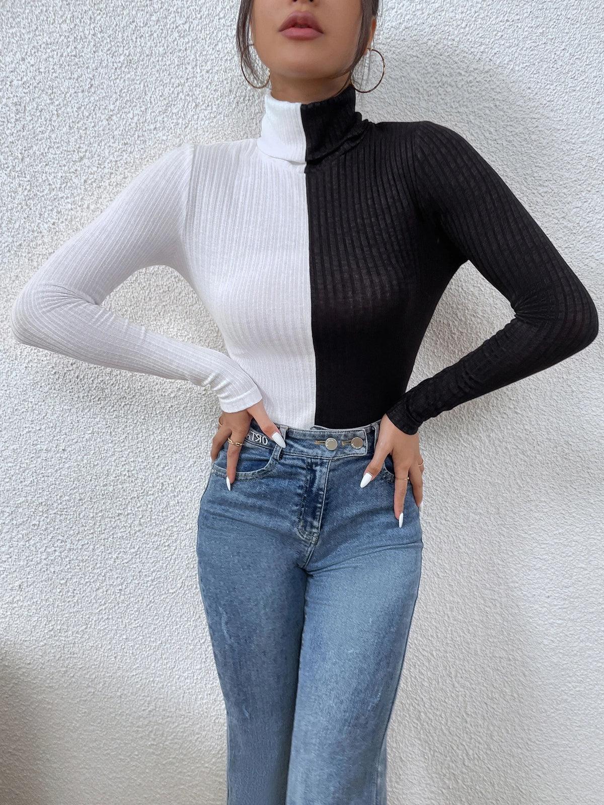 Two Tone Turtle Neck Tee - M